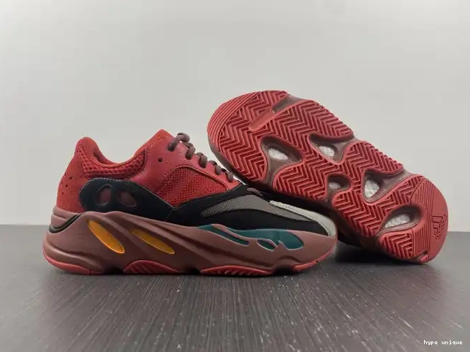 hype Red Adidas Yeezy Hi-Res HQ6979 700 Boost 0519